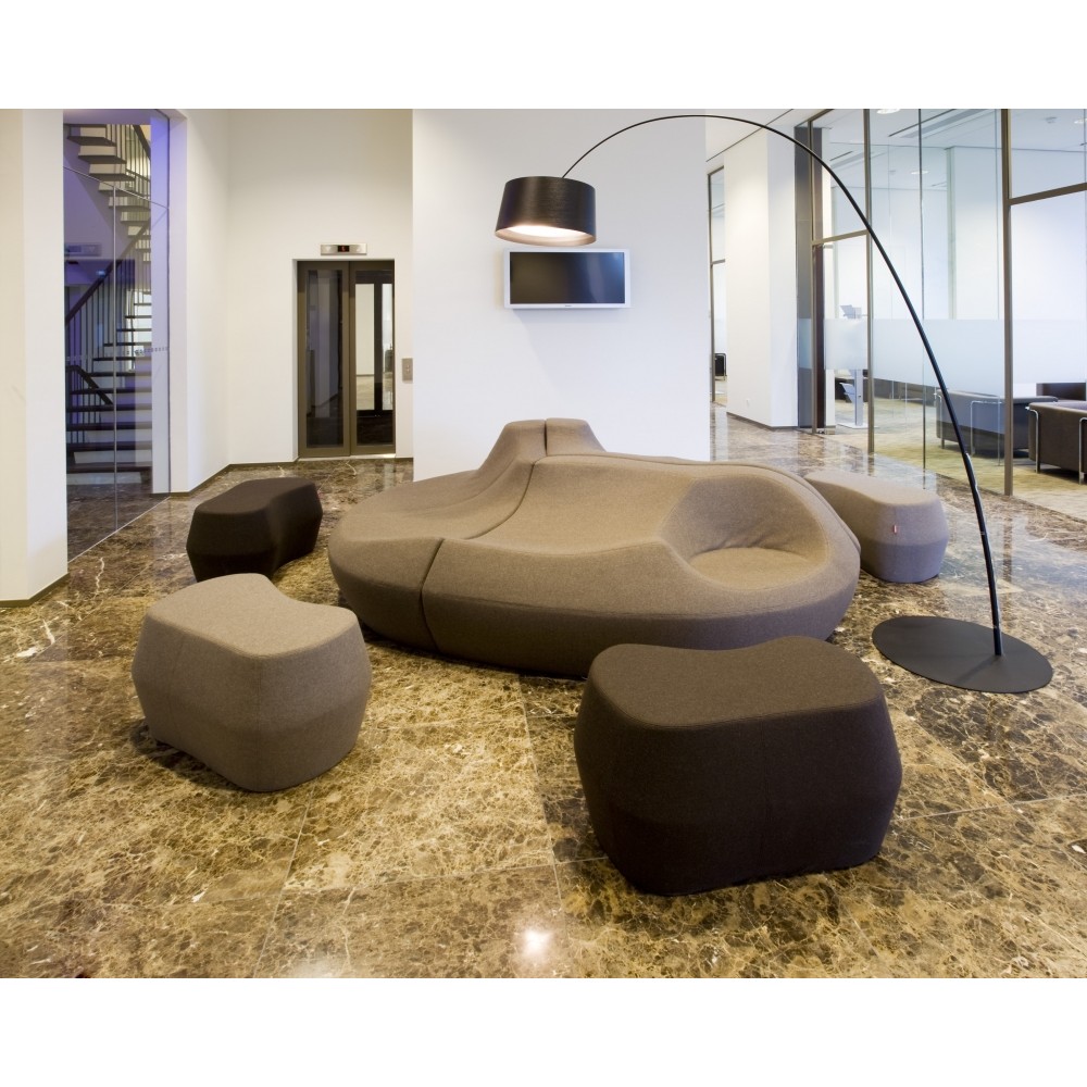 sofa-3-seat-moroso-saruyama-design-toshiyuki-kita.jpg